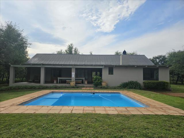 Farm for sale in Hartbeespoort Dam Nature Reserve, North West