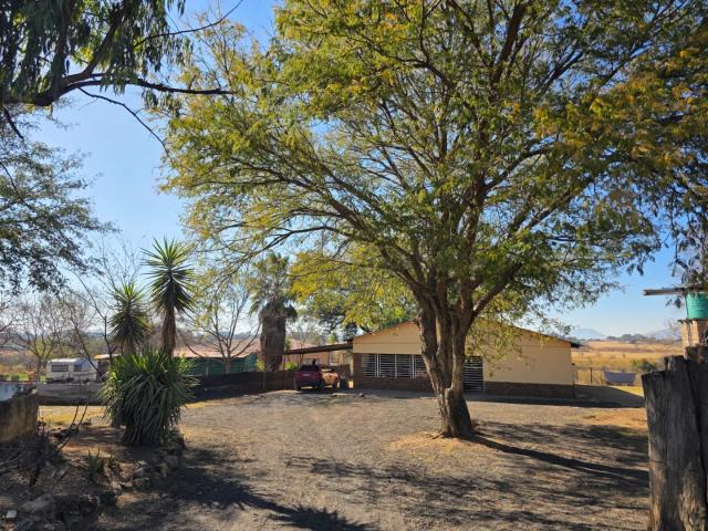 Farm for sale in Hartbeespoort Dam Nature Reserve, North West