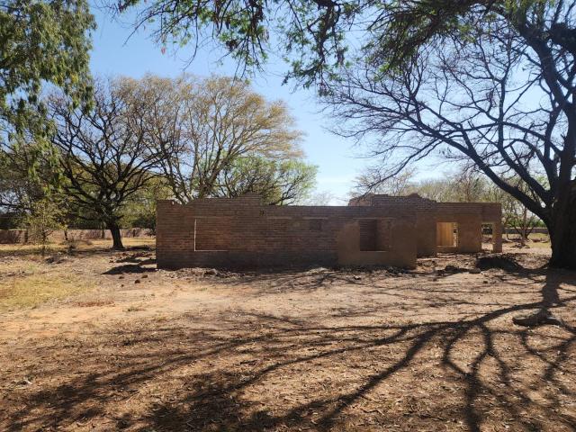 Farm for sale in Hartbeespoort Dam Nature Reserve, North West