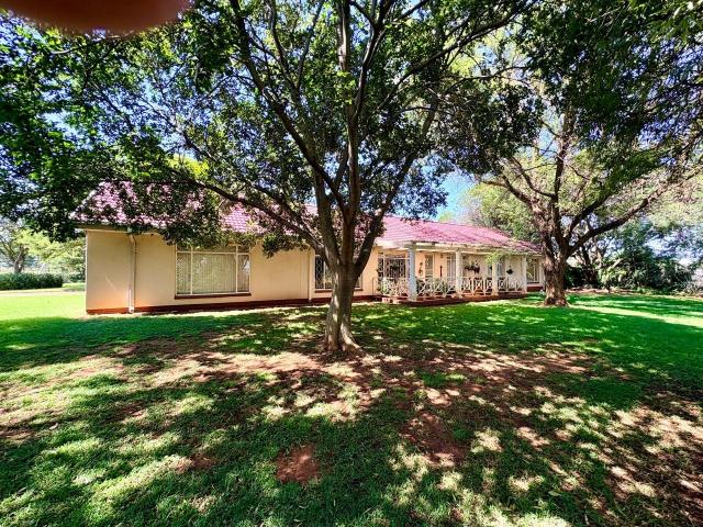 Farm for sale in Mohlakeng, Gauteng