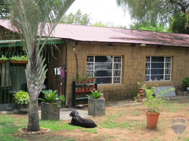 Farm for sale in Ifafi, Hartbeespoort Dam Nature Reserve