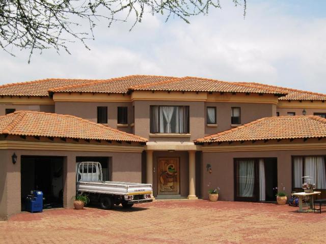 Farm for sale in Ifafi, Hartbeespoort Dam Nature Reserve