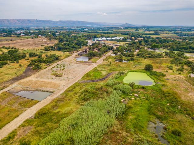 Farm for sale in Hartbeespoort Dam Nature Reserve, North West