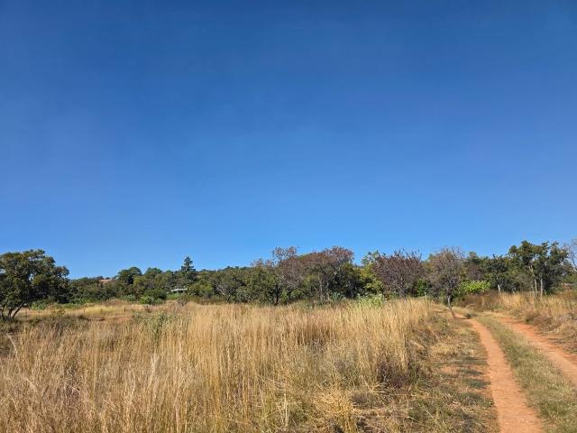 Farm for sale in Hartbeespoort Dam Nature Reserve, North West