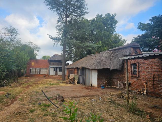 Farm for sale in Hartbeespoort Dam Nature Reserve, North West