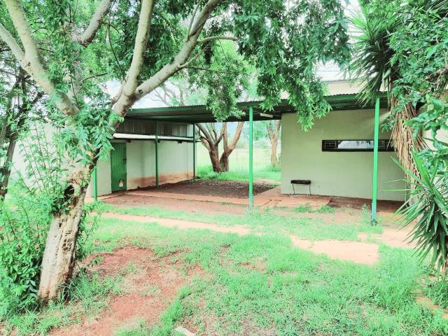 Farm for sale in Hartbeespoort Dam Nature Reserve, North West