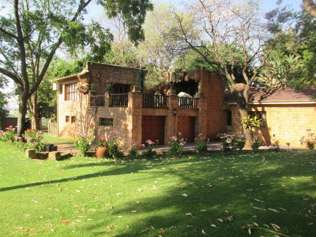 Farm for sale in Ifafi, Hartbeespoort Dam Nature Reserve