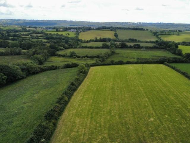 Land for sale in Llawhaden