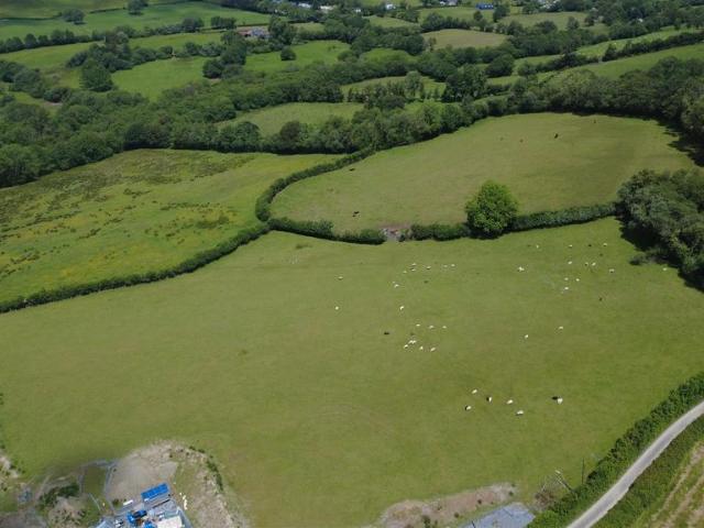 Land for sale in Cynwyl Gaeo, Ffarmers
