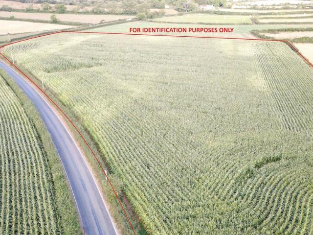 Land for sale in Manorbier, Jameston