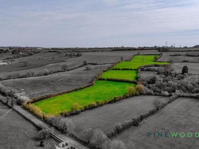 Land for sale in Clowne, Elmton
