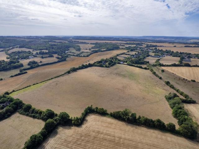 Land for sale in Waltham, The Bridge