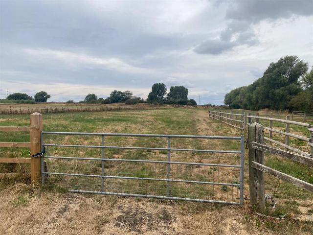 Land for sale in Barholm, Lincolnshire