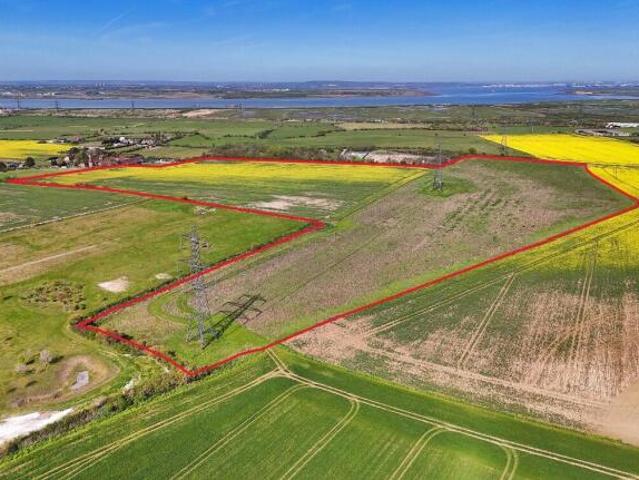 Farm for sale in Westcourt, Hamerton