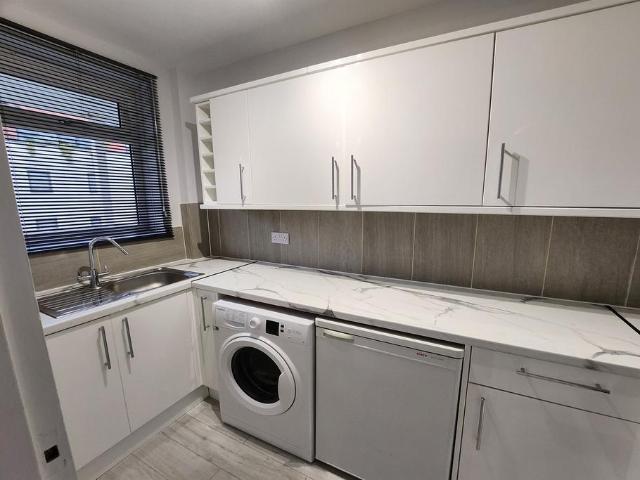 Apartment for rent in Fulham, Walham Green