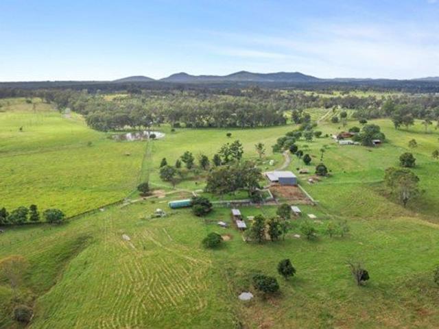 Cottage for sale in Paterson, Queensland