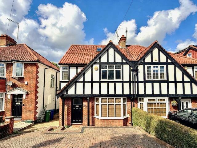 House for rent in The Hale, Greater London
