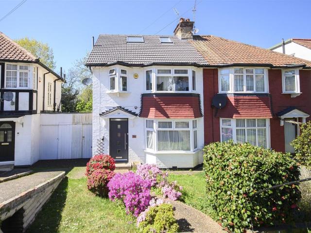 House for rent in The Hale, Greater London