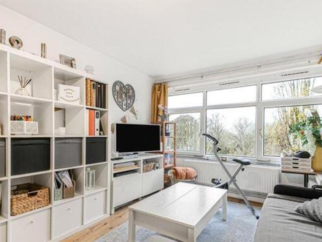 House for sale in London Borough of Hounslow, Feltham