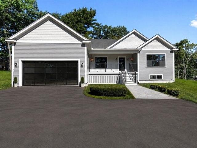 House for sale in Wakefield, Massachusetts