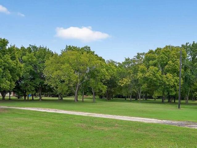 House for sale in Ben Wheeler, Texas