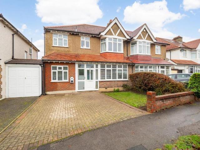 House for rent in Worcester Park, Greater London