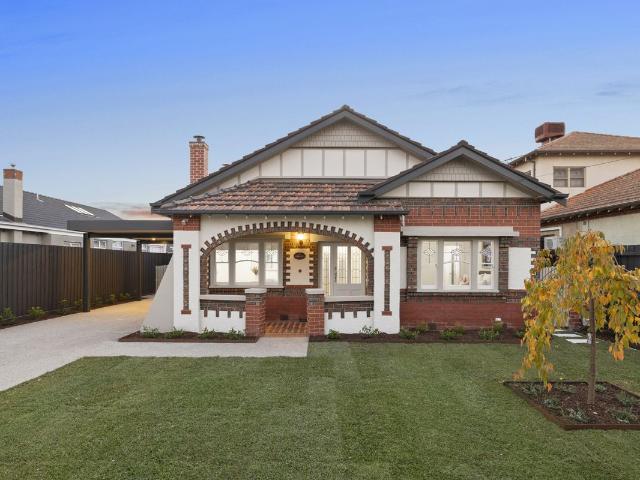 House for sale in Bentleigh