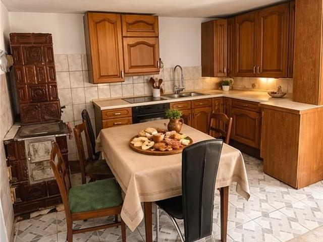 Casă vânzări