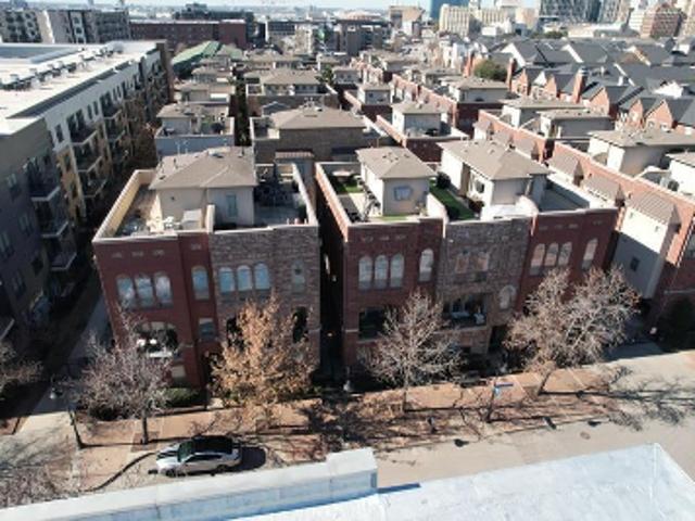 Townhouse for sale in Dallas, Texas