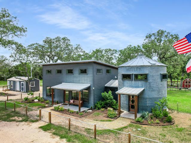 Farm for sale in Flatonia, Texas