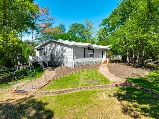 Farm for sale in Palestine, Texas