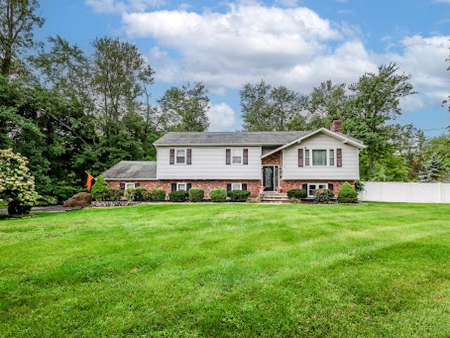 Farm for sale in Brookfield, Connecticut