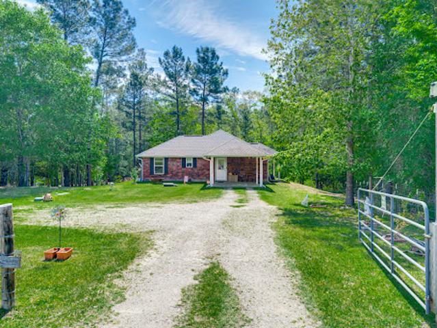 Farm for sale in Palestine, Texas