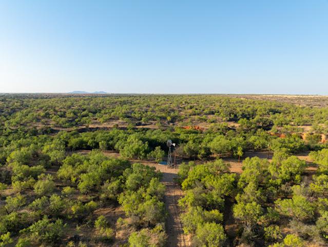 Farm for sale in Kent, Texas