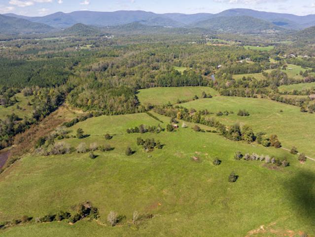 Farm for sale in Dyke, Virginia