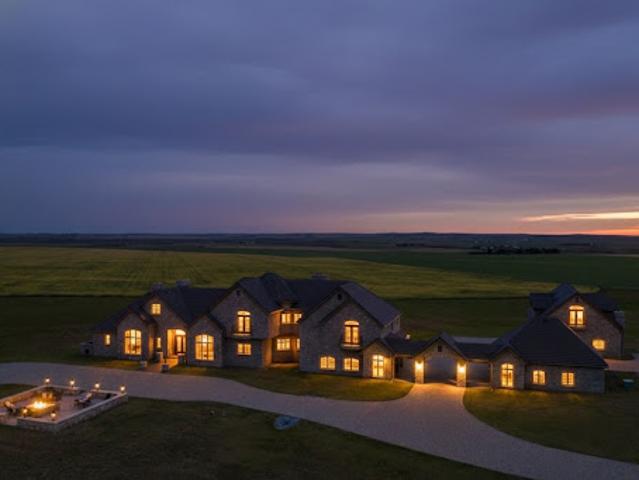 House for sale in Alberta