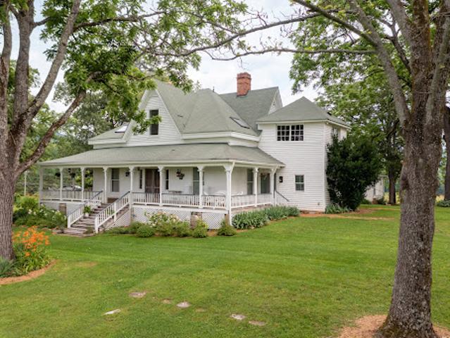 Farm for sale in Sautee Nacoochee, Georgia