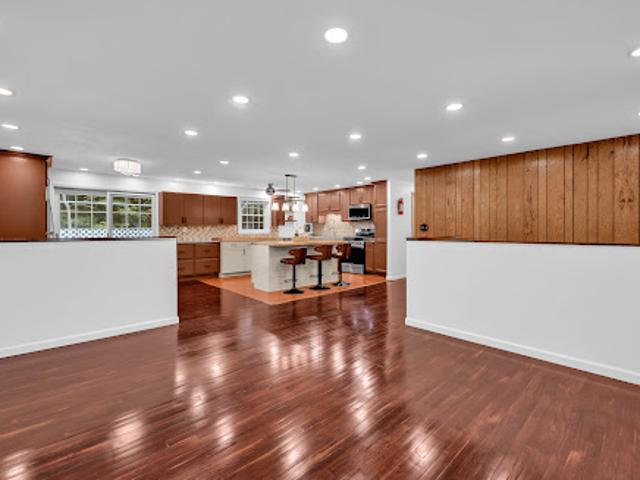 Farm for sale in Simsbury, Connecticut