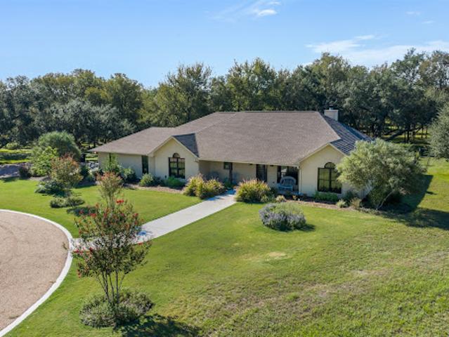 Farm for sale in La Grange, Fayette County
