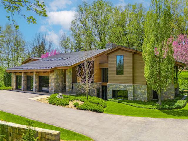 Farm for sale in Troy, Michigan