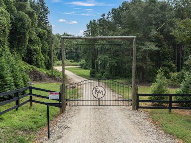 Farm for sale in Fort Deposit, Alabama