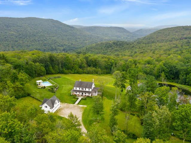 Farm for sale in Austerlitz, New York