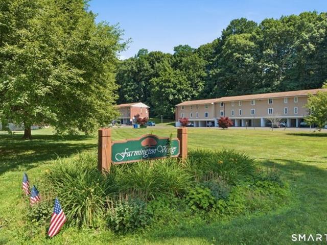 Condo for sale in Farmington, Connecticut