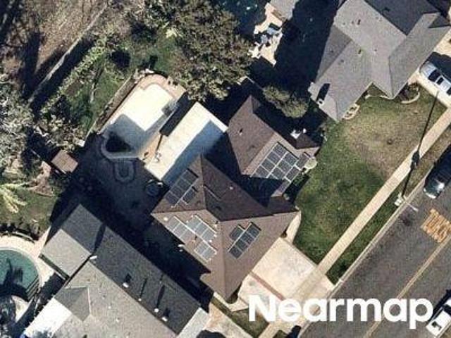 House for sale in Tustin