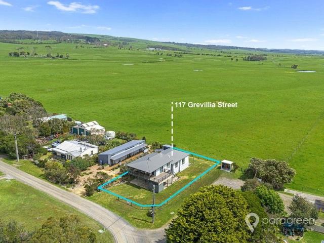 House for sale in Victoria