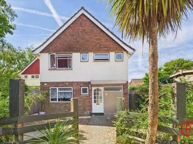 House for sale in Pinner, Greater London