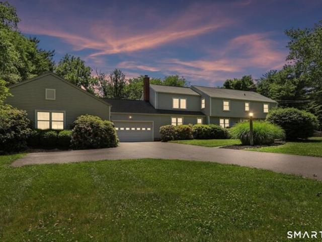 House for sale in Simsbury, Connecticut