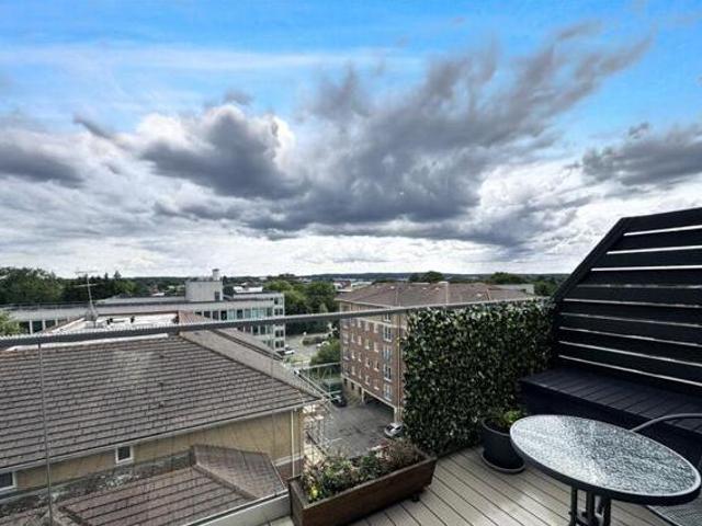 House for sale in Farnborough, Rushmoor