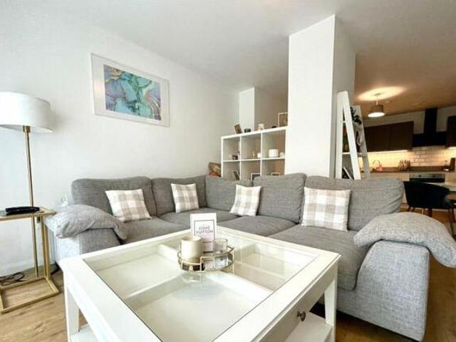 House for sale in Farnborough, Hampshire