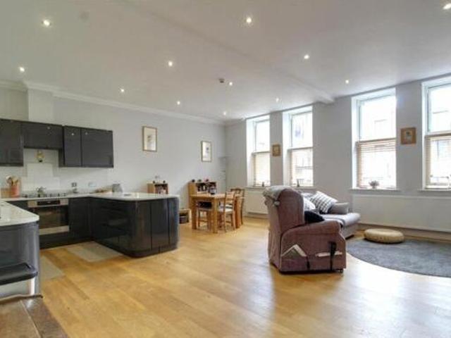 House for sale in Farnborough, Hampshire